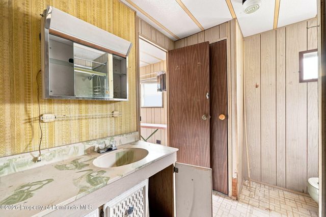 4734 S Slash Pine Avenue, Homosassa, FL 34446