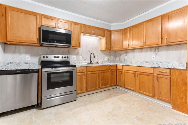 2703 E Brinkley Drive, Spring Lake, NC 28390