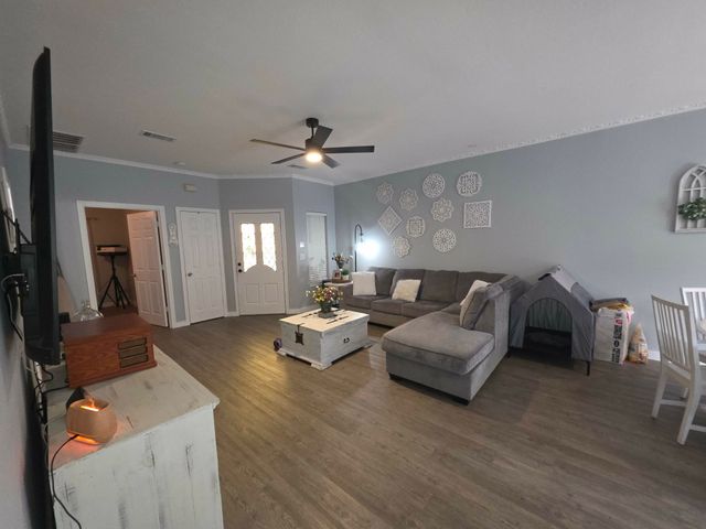106 Callie Lane, Gun Barrel City, TX 75156
