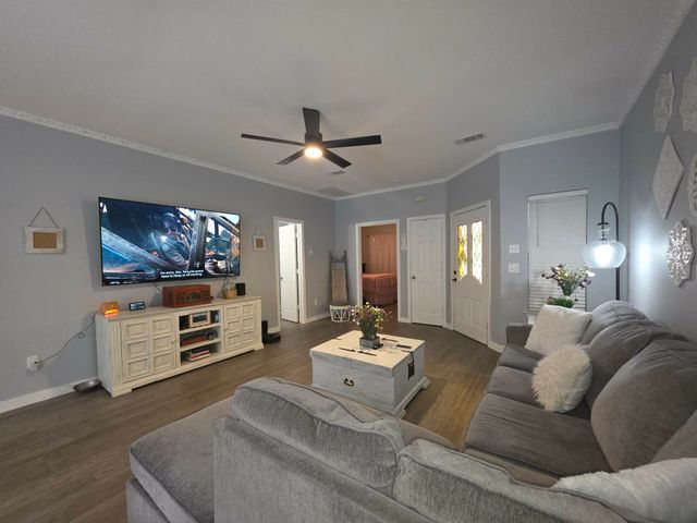 106 Callie Lane, Gun Barrel City, TX 75156