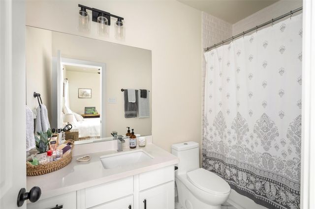 1531 Beall Street A, Houston, TX 77008