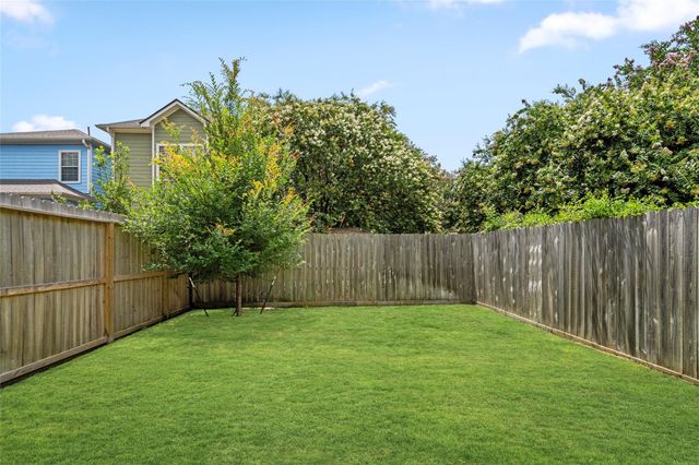 1531 Beall Street A, Houston, TX 77008