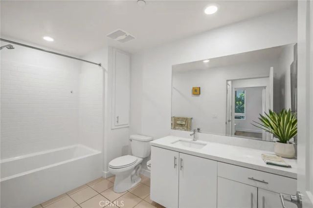1218 Nolita, Irvine, CA 92612