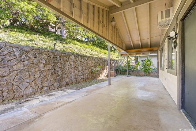98-582 Kilinoe Street 98, Aiea, HI 96701