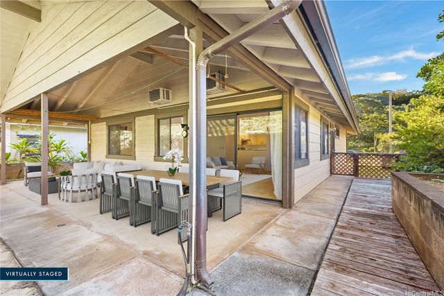 98-582 Kilinoe Street 98, Aiea, HI 96701