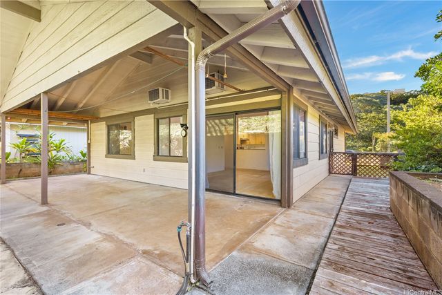 98-582 Kilinoe Street 98, Aiea, HI 96701