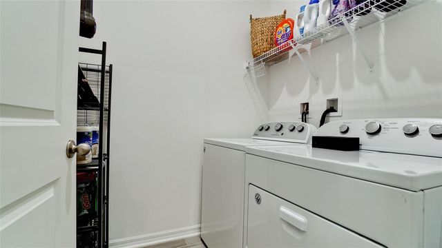 5764 BUNGALOW GROVE COURT, Palmetto, FL 34221