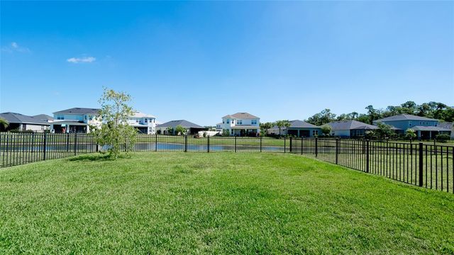 5764 BUNGALOW GROVE COURT, Palmetto, FL 34221