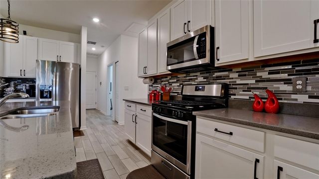5764 BUNGALOW GROVE COURT, Palmetto, FL 34221