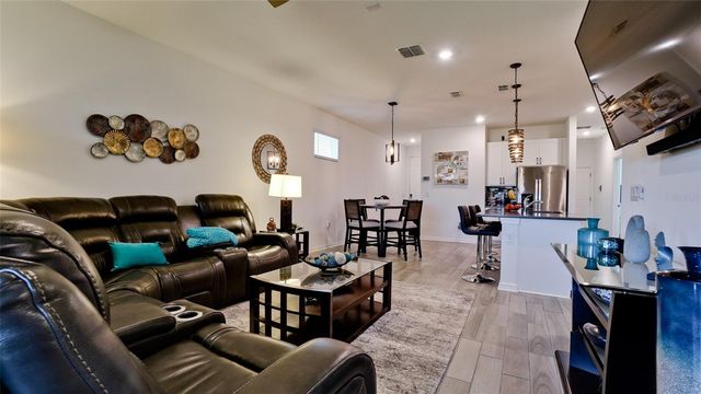 5764 BUNGALOW GROVE COURT, Palmetto, FL 34221
