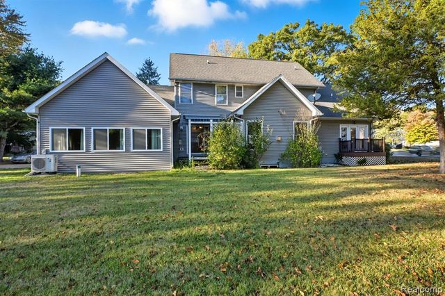 3590 Habitat Trail, Pinckney, MI 48169