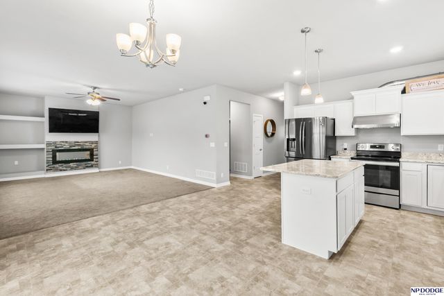 9215 S 179 Street, Omaha, NE 68136