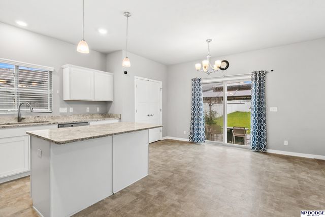 9215 S 179 Street, Omaha, NE 68136