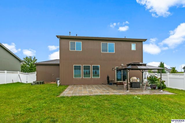 9215 S 179 Street, Omaha, NE 68136