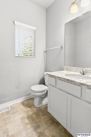 9215 S 179 Street, Omaha, NE 68136