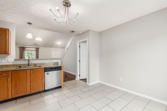 6029 Treaty Lane, Galloway, OH 43119