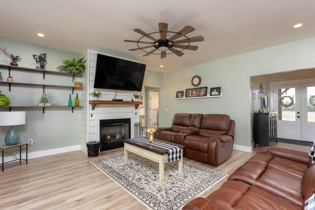 150 Ten Mile Lane, Ten Mile, TN 37880