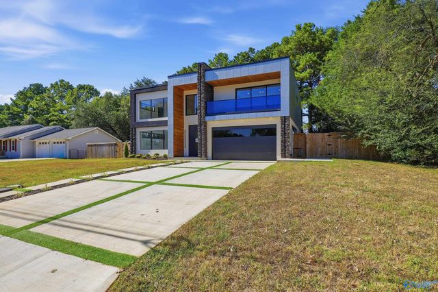 4602 Whitehall Drive NW, Huntsville, AL 35816