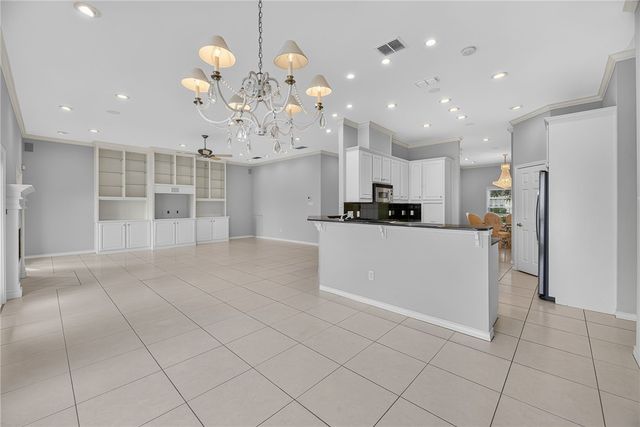 7 Great Lakes Dr, Corpus Christi, TX 78413