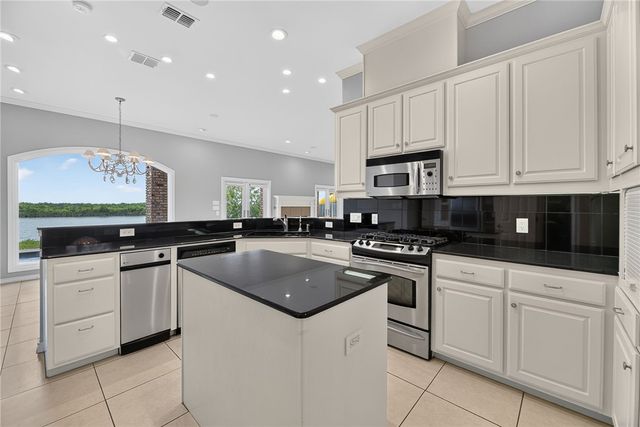 7 Great Lakes Dr, Corpus Christi, TX 78413