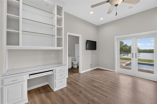 7 Great Lakes Dr, Corpus Christi, TX 78413