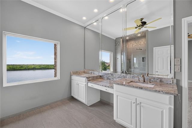 7 Great Lakes Dr, Corpus Christi, TX 78413