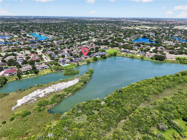 7 Great Lakes Dr, Corpus Christi, TX 78413
