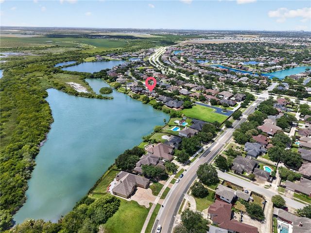 7 Great Lakes Dr, Corpus Christi, TX 78413