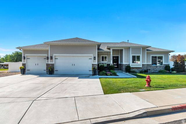 13369 S TRESTLE LN, Riverton, UT 84065