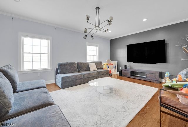 1125 Van Arsdale Dr, Branchburg Twp., NJ 08853