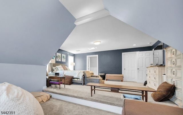 1125 Van Arsdale Dr, Branchburg Twp., NJ 08853