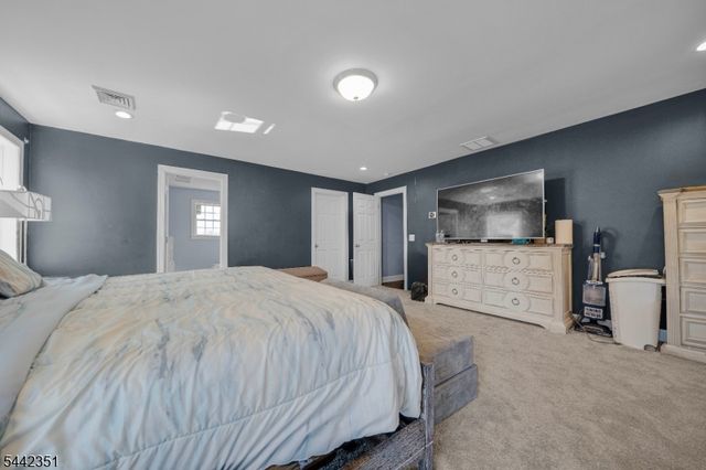 1125 Van Arsdale Dr, Branchburg Twp., NJ 08853