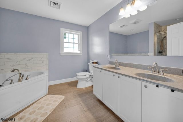 1125 Van Arsdale Dr, Branchburg Twp., NJ 08853