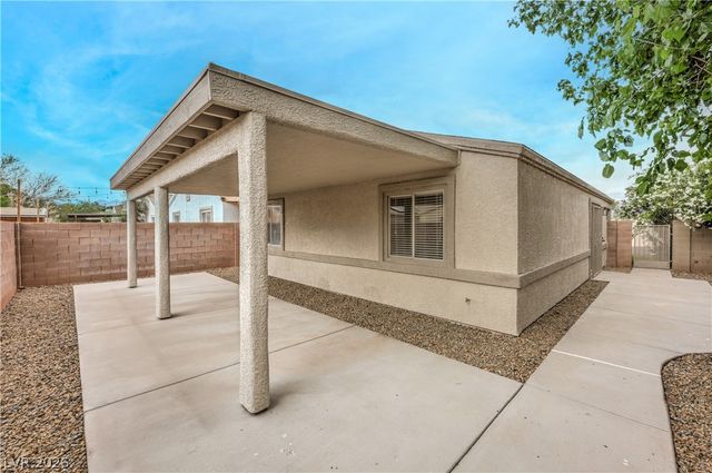 2405 Daisy Hill Avenue, Las Vegas, NV 89106
