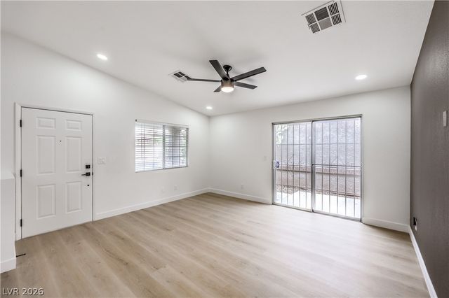 2405 Daisy Hill Avenue, Las Vegas, NV 89106