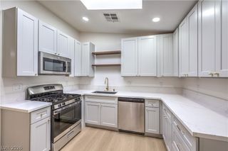 2405 Daisy Hill Avenue, Las Vegas, NV 89106