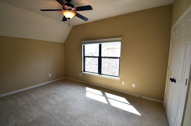 2498 Encino Avenue, League City, TX 77573