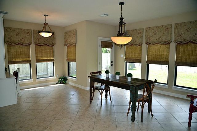 2498 Encino Avenue, League City, TX 77573