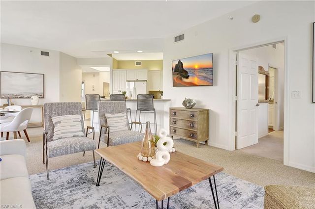 470 Launch CIR V-405, Naples, FL 34108