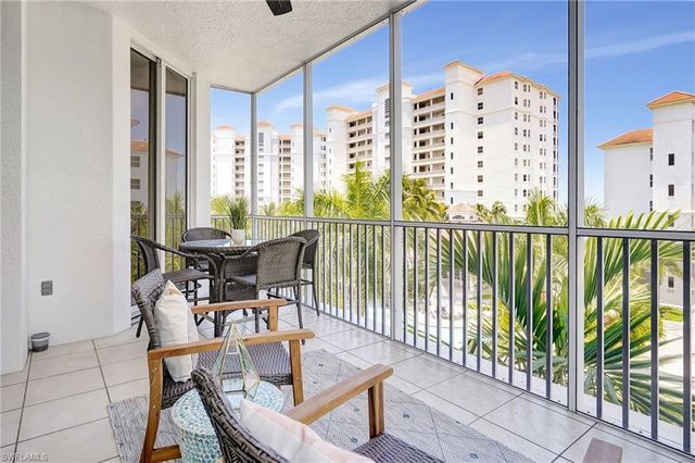470 Launch CIR V-405, Naples, FL 34108
