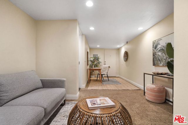 384 E Del Mar Boulevard, Pasadena, CA 91101