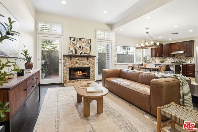 384 E Del Mar Boulevard, Pasadena, CA 91101