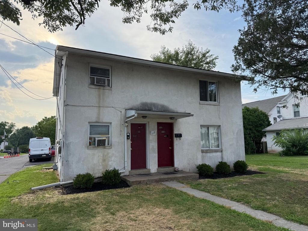 112 S 10TH ST, Quakertown, PA 18951