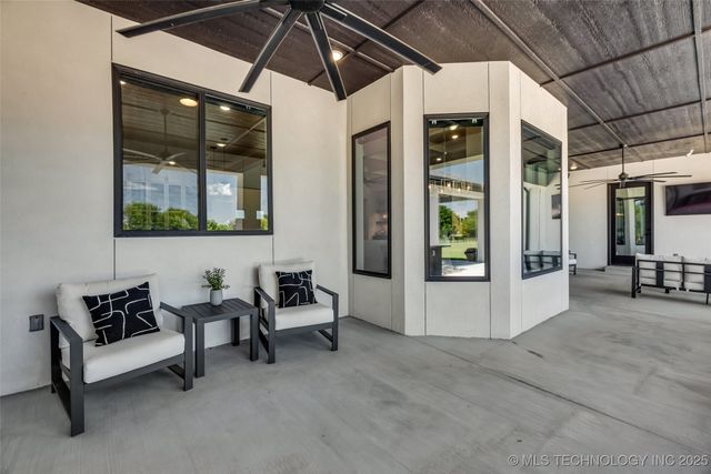 17076 S 31st East Avenue, Mounds, OK 74047