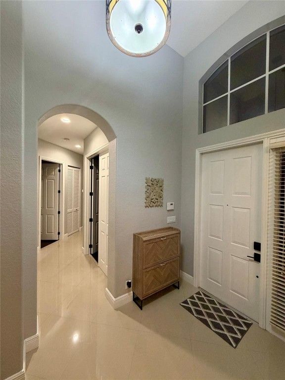 Image 25 of property listing at 12200 NW 77th Manor, Parkland, FL 33076