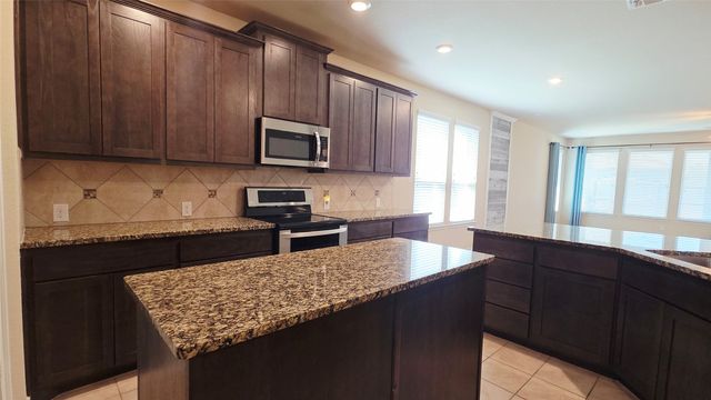 3220 Sunny Hill Way, Royse City, TX 75189