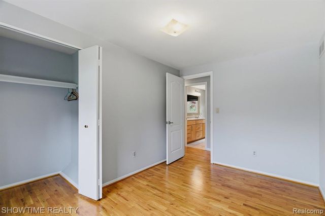 45466 Keding Street, Utica, MI 48317