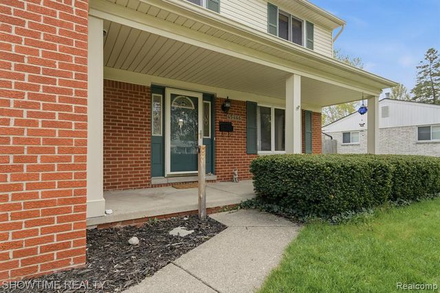 45466 Keding Street, Utica, MI 48317