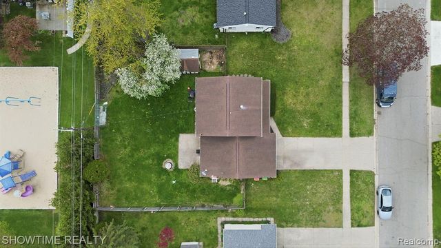 45466 Keding Street, Utica, MI 48317
