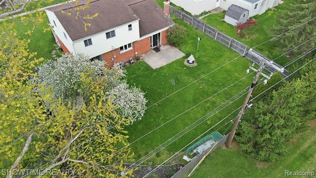 45466 Keding Street, Utica, MI 48317